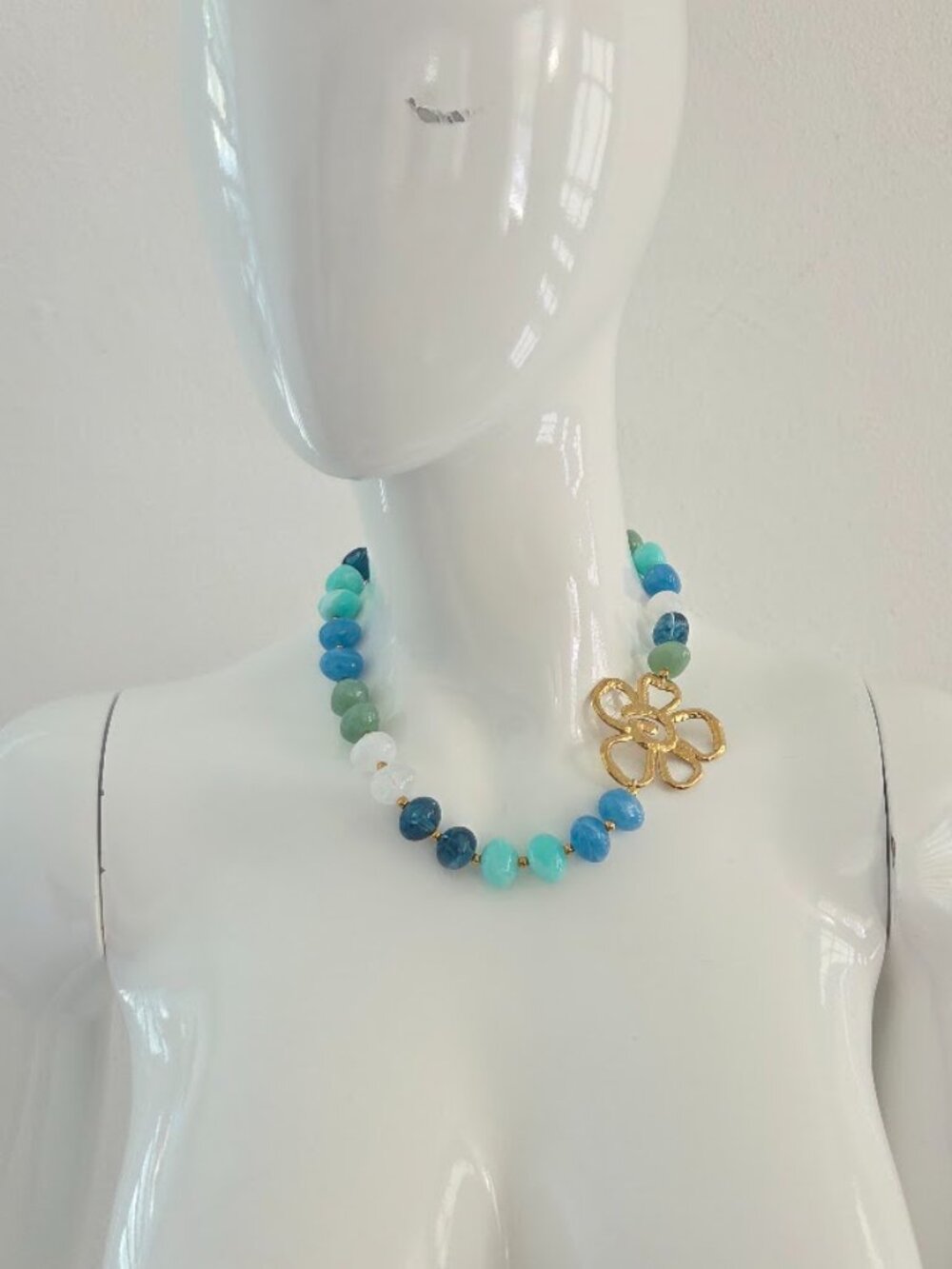 Multicolor Beaded Gold Flower Statement Necklace - Picture 10 of 15